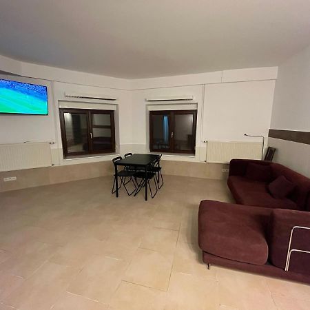 Villa 37B Bed And Breakfast วอร์ซอ ภายนอก รูปภาพ